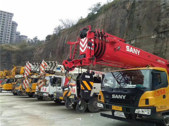 铁锋区吊车出租按什么计费？台班费、单次费、里程费怎么算？